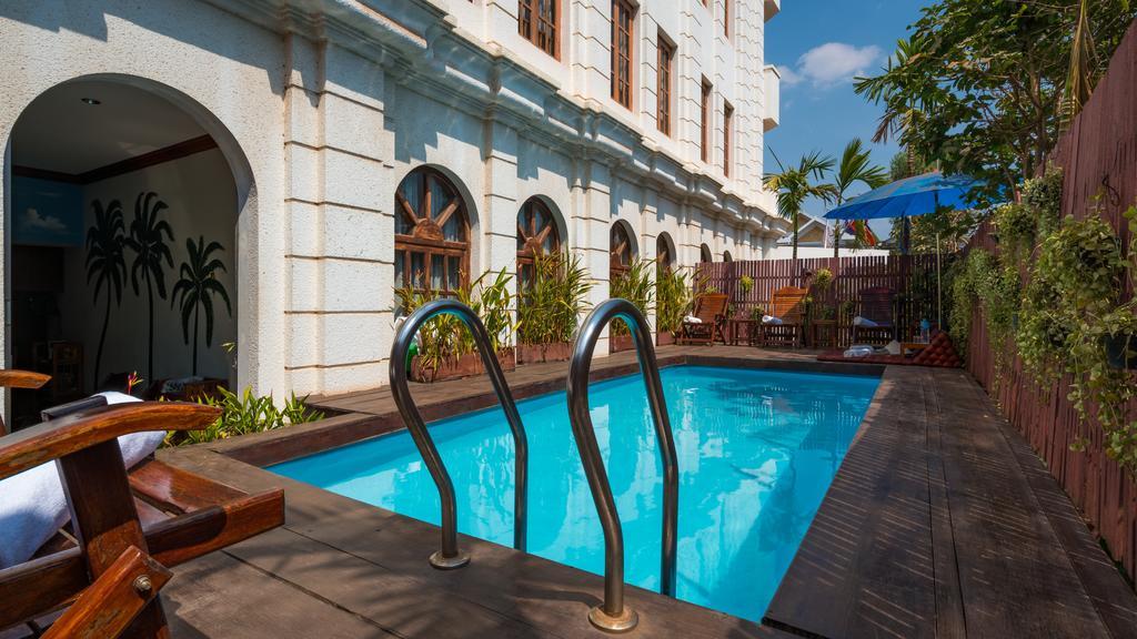 Sun Inns Hotel Сіємреап Екстер'єр фото